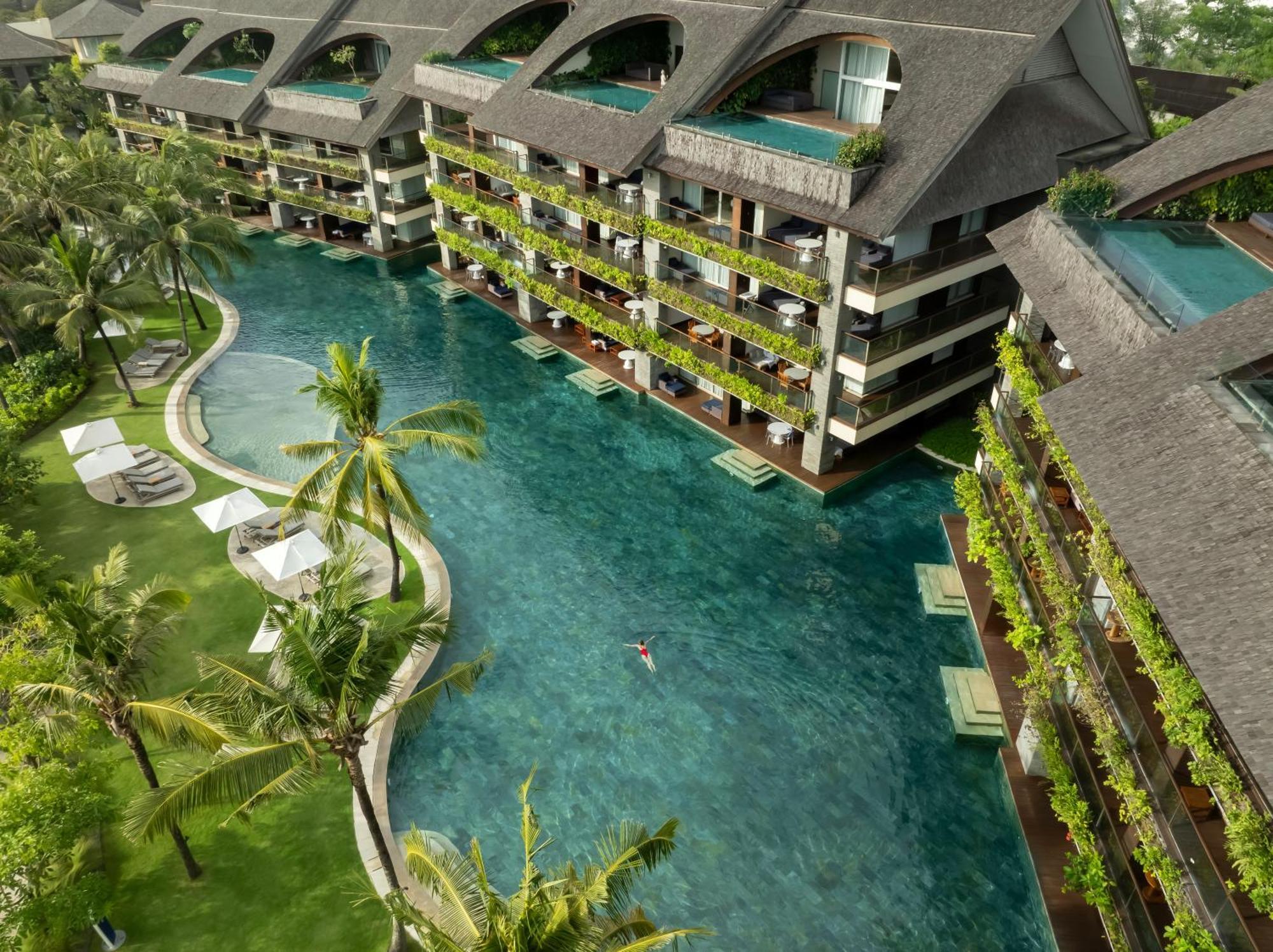 Business Hotel